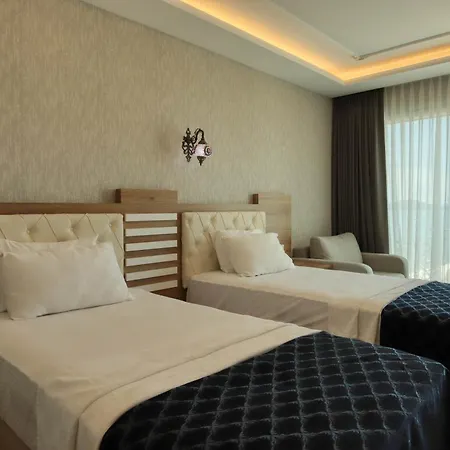 Hotel Cunda Kivrak 2*