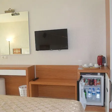 Hotel Cunda Kivrak 2*