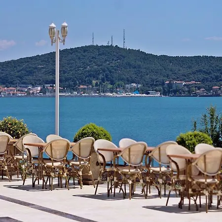 Cunda Kivrak Hotel 2*