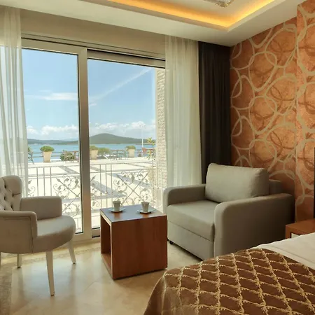 Cunda Kivrak Hotel 2*